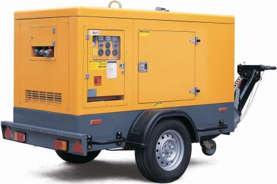 Chine la remorque compacte triphasée de 4 courses a monté le groupe électrogène 80KW/100KVA diesel silencieux à vendre