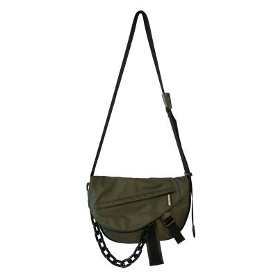 China Durable / Fashion / Eco - Friendly Fashion Cool Iron Chain Big Cover Bag One Shoulder Messenger Bag Wholesale for sale