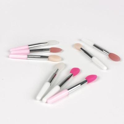 China Protect Lips Care Silicone Lip Brush For Lip Mask Lip Gloss Lipsticks Moisturizing Mask Brush On Go Applicator for sale