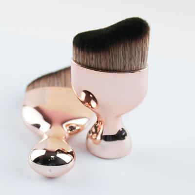 China Soft To Touch Gold Curve Foundation Brush Single Handle Portable Makeup Liquid for sale