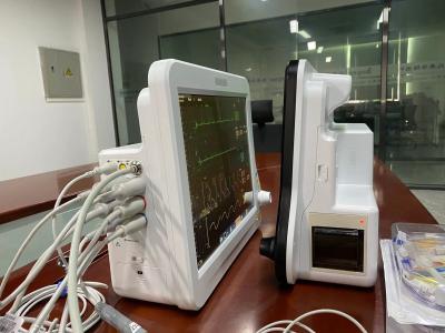 China Monitoreo cardíaco de la UCI al lado de la cama del hospital para controlar los parámetros del ECG en venta