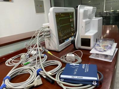 China Instrumentos portátiles de monitoreo de pacientes con múltiples parámetros para ambulancias de UCI en venta