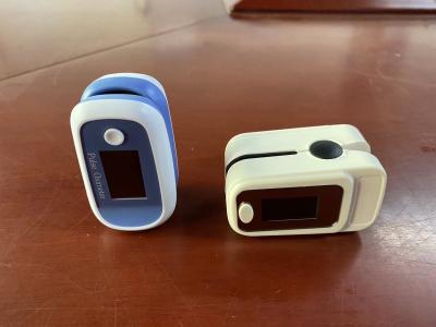 China Pediatrische de Vingermonitor van de Bloedzuurstof, Vingertopimpuls Oximeter met Oled-Vertoning, de monitor van de bloedzuurstof Te koop