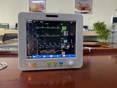 Chine Moniteur patient de paramètre multi portatif de 8,4 pouces de grande précision pour le Temp d'EtCO2 ECG SPO2 NIBP à vendre