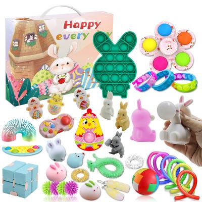 China Funny Educational Toy 2022 Happy Easter Countdown Calendar Stir Advent Calendars Kids Gift Bubble Pusher Sensory Toys for sale