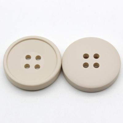 China Sustainable Scrapbook And Diy Craft Sewing Buttons Sewing Resin Button Round 4 Hole Craft Button for sale