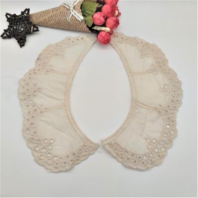 China Elegant sweetheart neckline applique embroidery neckline lace collar lace neckline for sale