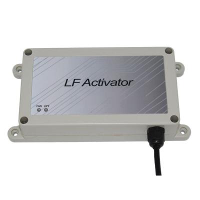 China Active RFID RTLS Wake Up Activator Shenzhen 2.45GHz Active Rifd 125kHz IF RFID Activator For Personnel Tracking for sale