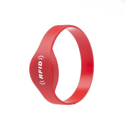 China Wholesale 13.56mhz Silicone Reusable Waterproof/Waterproof Logo Rfid Wristband Custom Wristband for sale