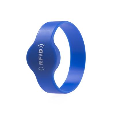 China Waterproof / Waterproof Custom Printed Kids Tracking Silicone RFID Wristband 13.56khz NFC Wristband for sale