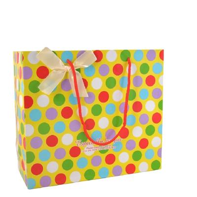 China Recyclable Printed Paper Bag A4 Size Customized Brand , A4 Size Paper Tote Bag for sale