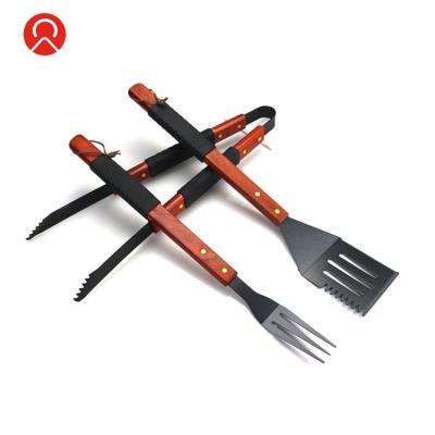 China Hot Sale 3cr14 Stainless Steel Portable Grill Tools Wooden Handle Easily Cleaned Tool Kit BBQ TOOL KIT for sale