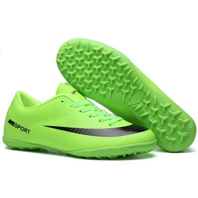 China Factory Wholesale FLYJA Cheap Football Active Sports Shoes High Low Cut PVC Water Proof Talla 27-39 Sneakers Soccer Boots For Indoor for sale