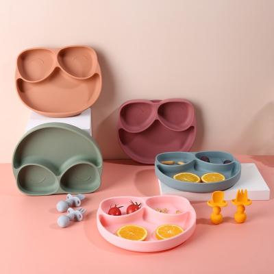 China Children's Silicone Baby Dish With Suction Feeding Place Mat Set Non-Slip Toddlers Food Feeding 3 Dividing Silicone Dish for sale