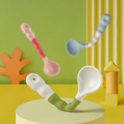 China New Modern Wholesale PP Modern Baby Food Children Feeding Handle Training Spoon and Plastic Utensil Curved Feeding Fork Set Set for sale