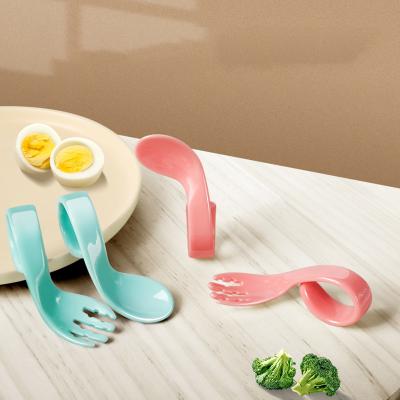 China 2021 New Design 100% Modern Bendable Food Grade Studying Consumption Forks Baby Soft Fork And Spoon Set With Box for sale