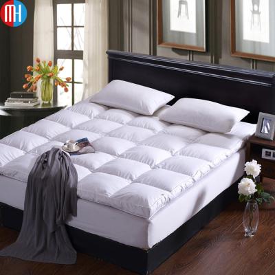 China Anti-bacteria Goose Feather Bed Mattress Topper for sale