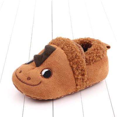 China Autumn and winter promotion thick plush dark children's slippers cartoon indoor style flat warm sports shoes for sale