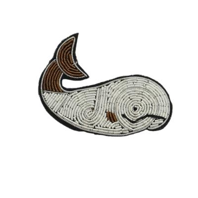 China Whale Hand Embroidery Brooch Ingot Ingot Yarn Fashion Jacket Indian China Embroidered Patches Blazer Crest Gold for sale