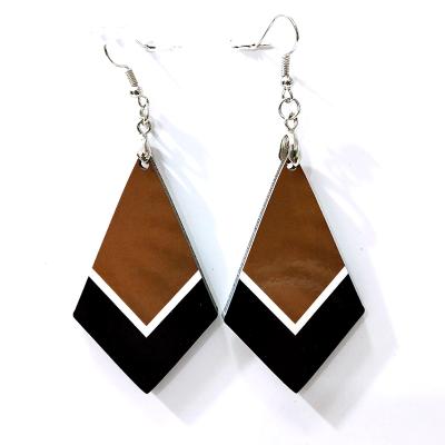 China Eco-friendly Wholesale Blank White Diamond Shape Sublimation MDF Earring for sale