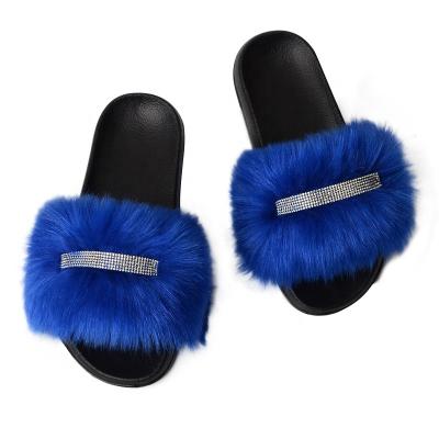 China Fashion Trend 2021 New Summer Design Faux Fur Slides With Fur Slippers Straps Women Slides Indoor Glitter Sandals With Cheap Price for sale