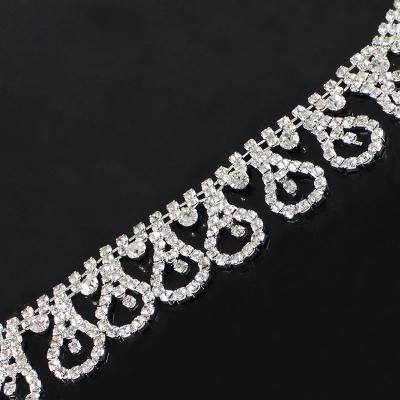 China Crystal Rhinestone Applique Shiny Gem Sparkle Wedding Dress Applique Chain Bling Diamante Diamond Belt Trim Ribbon Rhinestone Necklace for sale