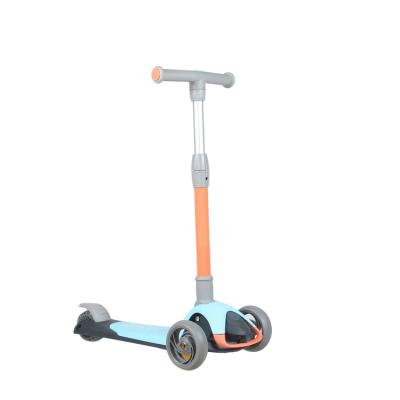 China Youth Kids Fashion 3 Wheel Kick Scooter , Retractable Folding Kick Scooter for sale