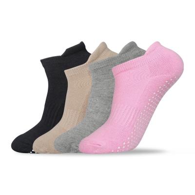 China Fashion Latest Custom QUICK DRY Women's Pilates Socks Yoga Socks Anti-Slip Manufacturer for sale