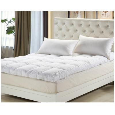 China Hot Sale Luxury King Size Bed Feather Pad Topper 140x200 Waterproof for sale