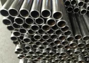 China GB/T8162 Standard Seamless Steel Pipe With Smooth Surface Size 10.3-219.1mm Te koop