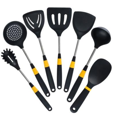 China Sustainable Creative Design Silicone Two Color 7-Piece Kitchen Utensils Suitable For Kitchen for sale