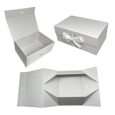 China Recycled Materials Luxury Eco-Friendly Custom Book Shape Hard Knock Down Top White Small Magnetic Folding Paper Box Gift Box for sale