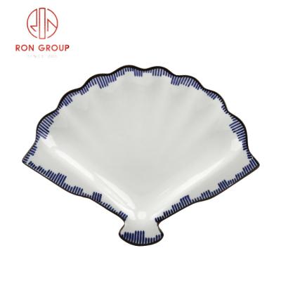 China Cheap Helix Shaped White Blue Line Stocked Design Dessert Dishes Porcelain Ceramic Dinner Dish For Restaurant for sale