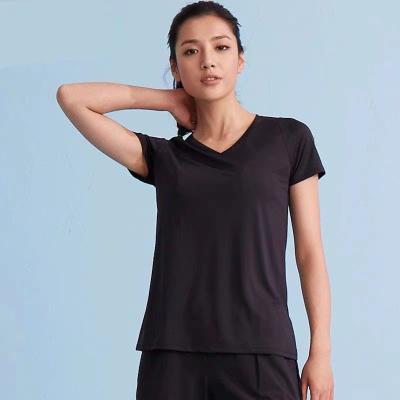 China 2023Wholesale Fashion Custom Women's Short Sleeve Performance V-Neck T-Shirt for sale