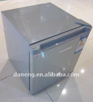 China COMPRESSOR mini portable refrigerator for sale