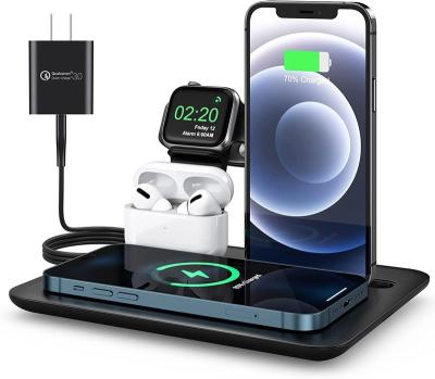 China Phone/for iwatch/on hot sale 15W fast airpods 2023 4 in 1 QI wireless charger for iPhone 3 in 1 wireless charging station for sale