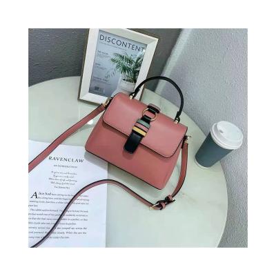 China New 2022 Literary Hot Selling Female Designer Trend Bag Waterproof Women's Handbag for sale