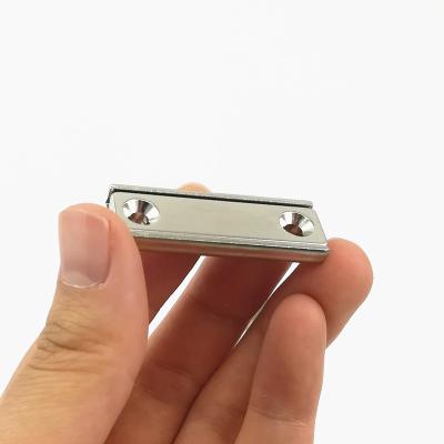 China Industrial Magnet Strong Rectangular Neodymium Pot Magnet With Counter Hole , Countersunk Hole Magnets With Mounting Screws for sale