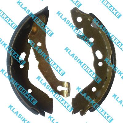 China Auto Part K11155 58305-24A00 Klasik Axle Brake Shoes Auto Parts Brake System Rear Scratching ZAPATAS DE FRENO SAPATAS De FREIO for sale