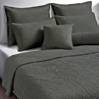 China High Quality Unique Home Decor Embroidery Comforter Set Eco-Friendly Guaranteed Modern Bedding for sale