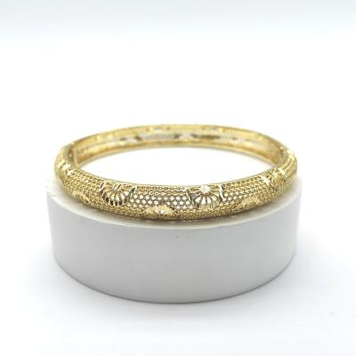 China Custom Made Classic 18k Gold Plated High Quality Gold Plated Bridal Dubai Jewelry Arab Bracelets & Bangle 1 for sale