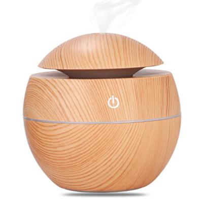 China Good for Health 200ML Ultrasonic USB Car Humidifier Led 7 Colored Night Light Aroma Air Humidifier Essential Oil Diffuser for sale