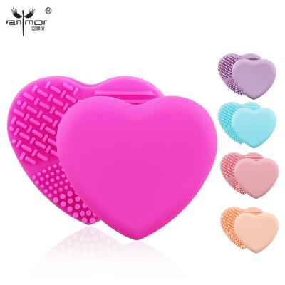 China Professional Cosmetic Egg Makeup Brush Silicone Egg Shape Face Heart Cleaner Box for sale