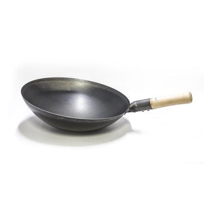 China Sustainable Hot Selling Chinese Wooden Cookware Handle Wrought Iron Wok Hammered Wok for sale