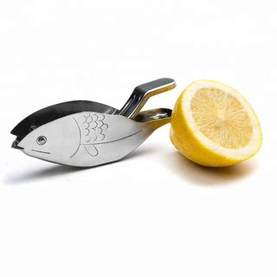 China Metal Stainless Steel Fish Shape Lemon Squeezer for sale