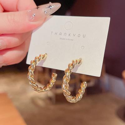 China Vintage Earrings Vershal A656 European 18k Gold Plated Minimalist Twisted C-shape Crescent Circle Earrings for sale