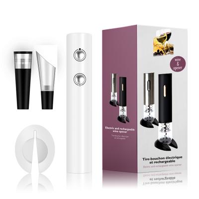 中国 Stocked 4 in 1 Set Electric Smart Wine Bottle Opener Kit with Foil Cutter Vacuum Stopper 販売のため