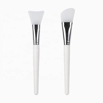 China Hot Selling Spot Brush White Long Handle Applicator Sweeps SAP Silicone Facial Mask Brush for sale