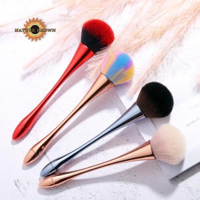 China New Delivery Smudge Brush Ladies Small Size Medium Loose Medium Fluffy Makeup Brush Gold Free Nylon Rubber Single Handle for sale