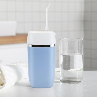 China Draagbare draadloze mini waterflosser type C oplaadbare anti-slip Te koop